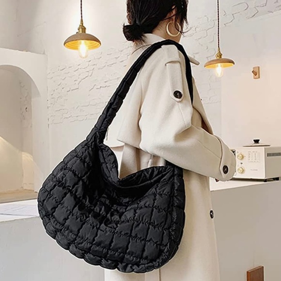 Quilted Black Large Nylon Shoulder Bag - Picture 4 of 5